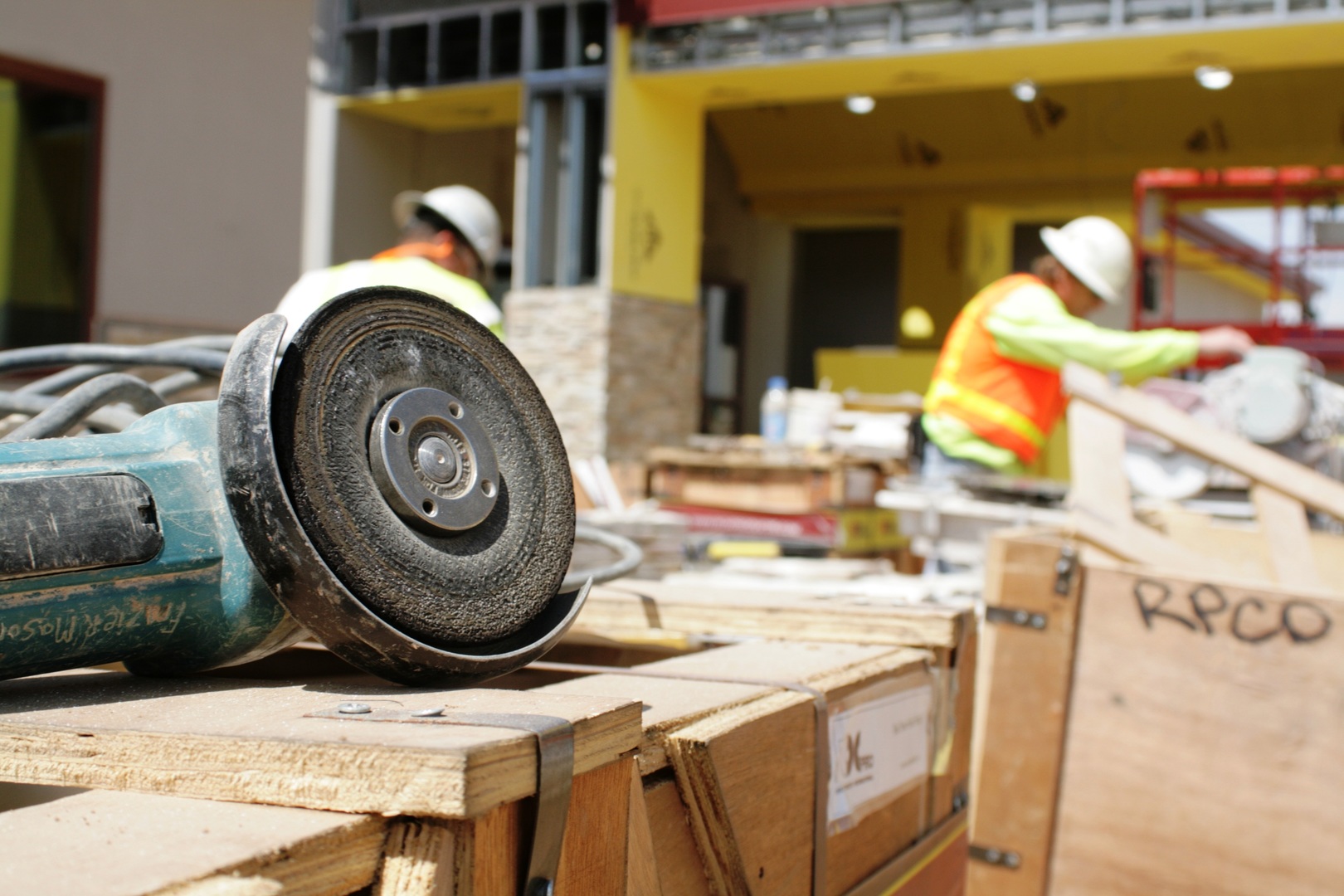 building-construction-equipment-industrial-grinder-helmet-756698-pxhere.com